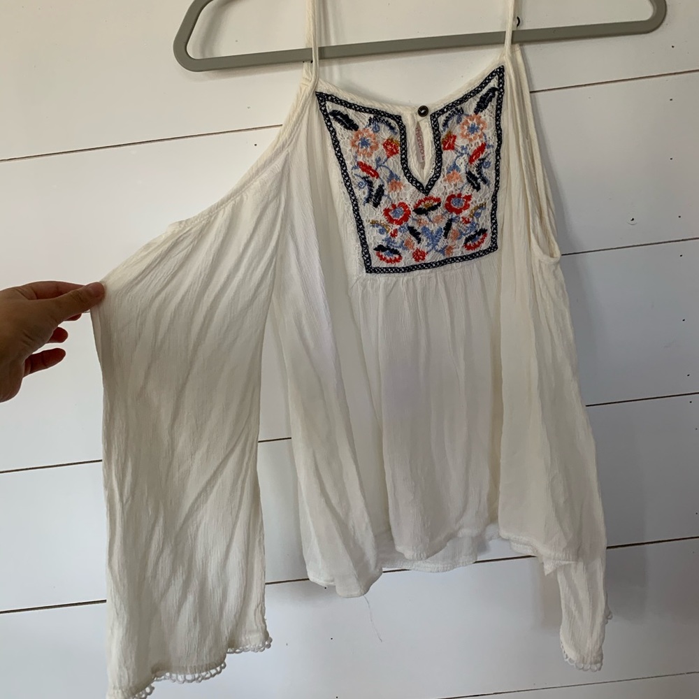 Xhilaration Long Sleeve Blouse open shoulders